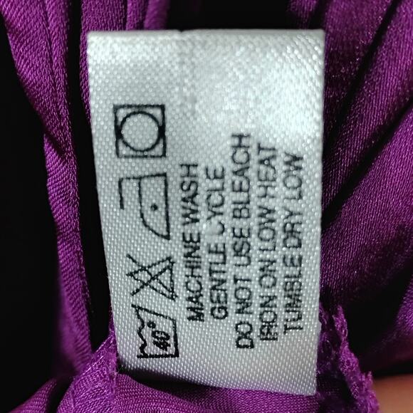 Violet & Claire Blouse Career Style Small Purple Sleeveless Attached Bow Tie - Picture 9 of 9